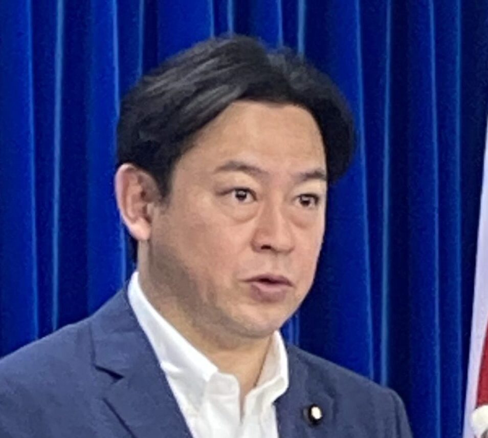 厚労大臣記者会見】「8月以降も従来の健康保険証で受診できる